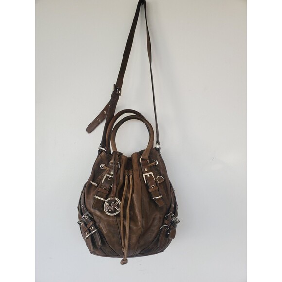 MICHAEL KORS Milo Distressed Leather Large Bucket Handbag Purse Tote - Picture 8 of 16